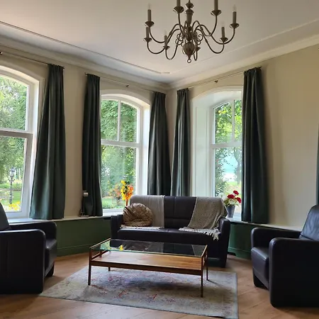 De Uilenhoeve Odoornerveen Buitenkant foto